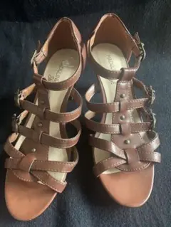 未使用　レディースサンダル　茶色