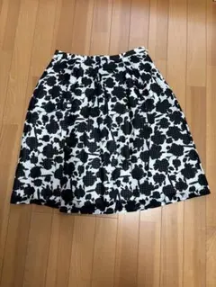 ナチュラルビューティーベーシック　スカート