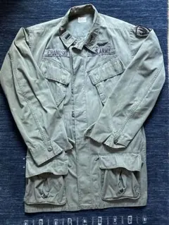 Item thumbnail for item e48e0fd1-17c5-42b7-83bc-136ecaf592db