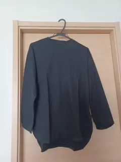 シンプル ブラック 長袖 Tシャツ