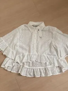 【新品タグ付き】GU ジーユー　レース　ペプラムシャツ（5分袖） by rokh