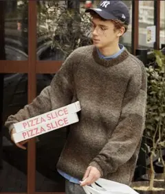 ウール混ブークレヤーン オーバーサイズクルーネックプルオーバーニット