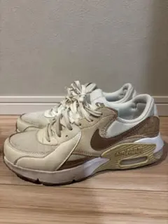 NIKEエアマックス　ベージュ24cm