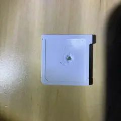 那覇市の砂浜にあった壊れた3dsカセット