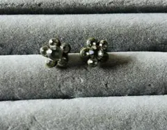 ミハエルネグリン花ガラスピアス(両耳用)