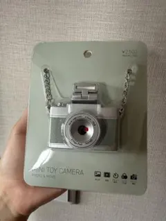【スリーコインズ】ミニトイカメラ 新品未開封 グリーン