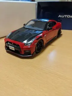 オートアート1/18　ニッサン　GT-R　R35　ニスモのサムネイル