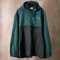 9.Reebok ヴィンテージ ナイロンジャケット