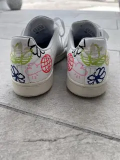 adidasレディーススニーカー《柄》