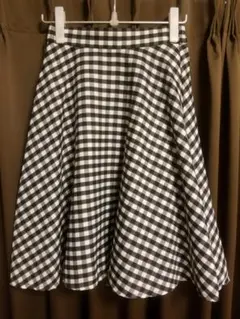 【新品/値下】*JEANASIS* 黒チェックのフレアスカート