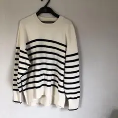 こちらで購入御免，デカくて私は未着用。UNIQLOアイボリー黒ニット超無臭超良品