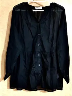 美品［Hina Style］＊はっ水シアーペプラムシャツ＊BLACK /３Lのサムネイル