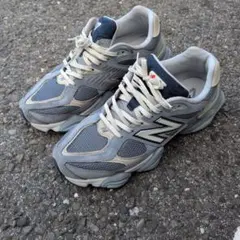 週末限定 ビームス 別注 New Balance 9060 ネイビー スニーカー - メルカリ