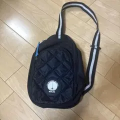 【美品】MIZUNO ミズノ　ブラック メンズバッグ　スリング　ボディバッグ