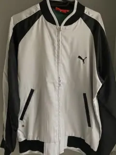 プーマ　ブルゾン新品未使用