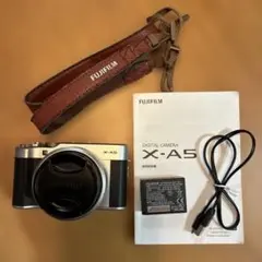FUJIFILM X-A5 本体　シルバーのサムネイル