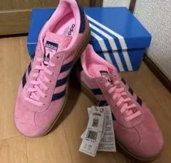 新品】23.5cm adidas アディダス バミューダ ピンク GY7386 - メルカリ