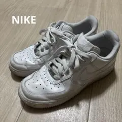 NIKE AIR FORCE 1 ホワイト　サイズ24.5cmのサムネイル