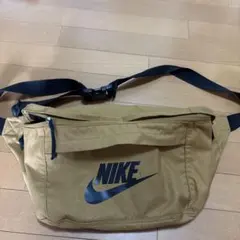 NIKE ボディバッグ キャメル