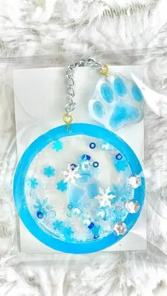 【ハンドメイド】水色 丸型 シャカシャカレジンチャーム