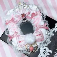 B8・縦型 硬質ケースデコ 白 ピンク いちご 天使の羽 ふわふわ