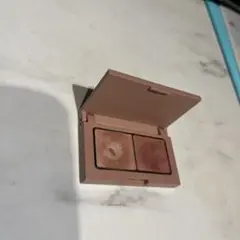 エテュセ　アイエディション カラーパレット 02