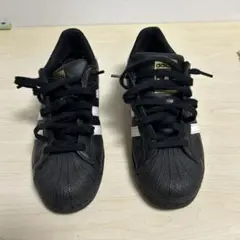 adidas ブラック スニーカー