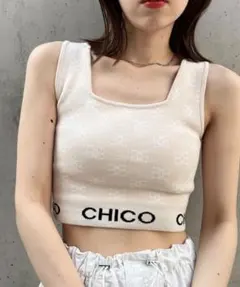 chico 総柄裾ロゴクロップドタンクトップのサムネイル