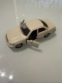 トミカ トヨタ セルシオ ミニカー