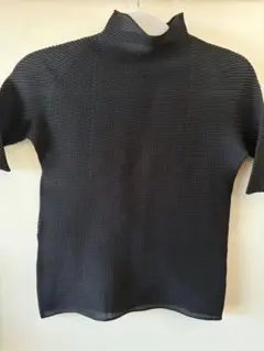 2026年最新】ISSEY MIYAKE トップスの人気アイテム - メルカリ