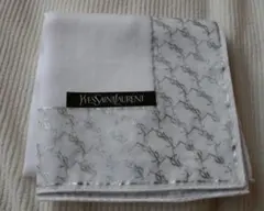 新品・未使用★イヴサンローラン★白×シルバーラメ×ビッグロゴ　ハンカチ