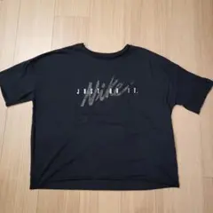 Nike DRI-FIT ブラック クロップド丈Tシャツ 半袖