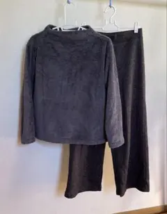 ユニクロ　ファーリーフリースセット（長袖）　ダークグレー　レディースM