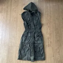 gilet ジレ　ミリタリー フード付き ロングベストのサムネイル
