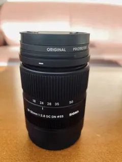 美品 SIGMA 18-50mm F2.8 Eマウント 元箱フード付のサムネイル