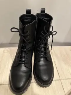 レースアップ厚底ブーツ