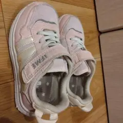 イフミー　18cm　ピンク スニーカー 　運動場