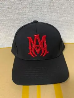 AMIRI ブラック キャップ ロゴ入り - メルカリ