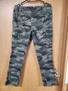 a.v.v standard アーヴェヴェ　迷彩柄カーゴパンツ スリムフィット