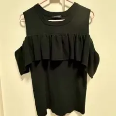 ROSE BUD オープンショルダー フリルニット ブラックのサムネイル