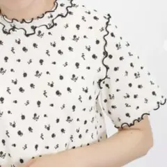 サマンサモスモス リップル単色花柄メローカットソーのサムネイル
