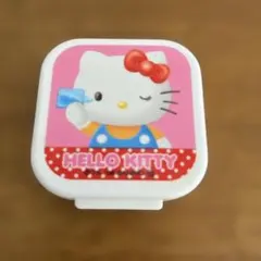 超レア！新品　HELLO KITTY 調味料入れストッカーセット 超レア！新品 HELLO KITTY 調味料入れストッカーセット 超レア