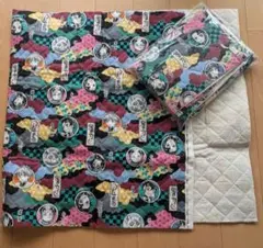 【新品】鬼滅の刃　キルティング生地　105㎝×50cm