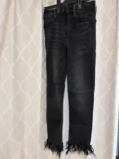 American Eagle スキニーデニム ブラック フリンジのサムネイル