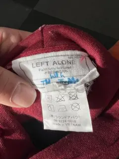 LEFT ALONE 赤 フード付きトレーナー