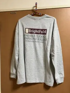 AMERICAN HOLIC カンパニーロゴ風ロングTシャツ
