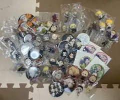 東京リベンジャーズ　まとめ　缶バッジ　アクリルスタンド　キーホルダー