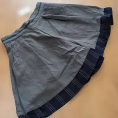 タグ付き未使用　アクシーズファム　刺繍入りグレーキュロット