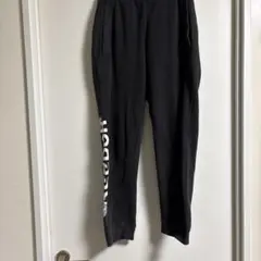 Reebok 黒 長ズボン