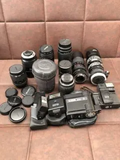 Canon EF フィルムカメラ 2台セット美品+三脚+ボックス Canon EF フィルムカメラ 2台セット美品+三脚+ボックス - メルカリ